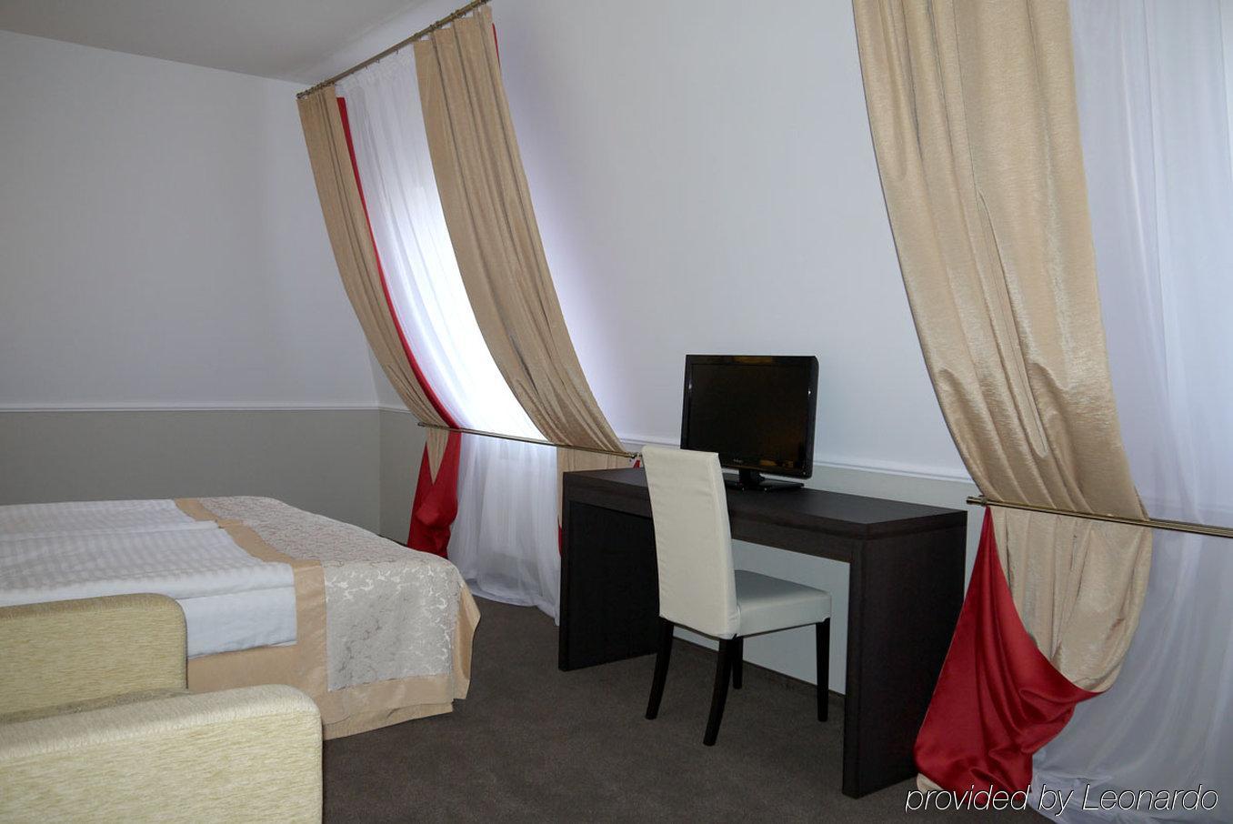 Optima Kropyvnytskyi Hotel Chambre photo